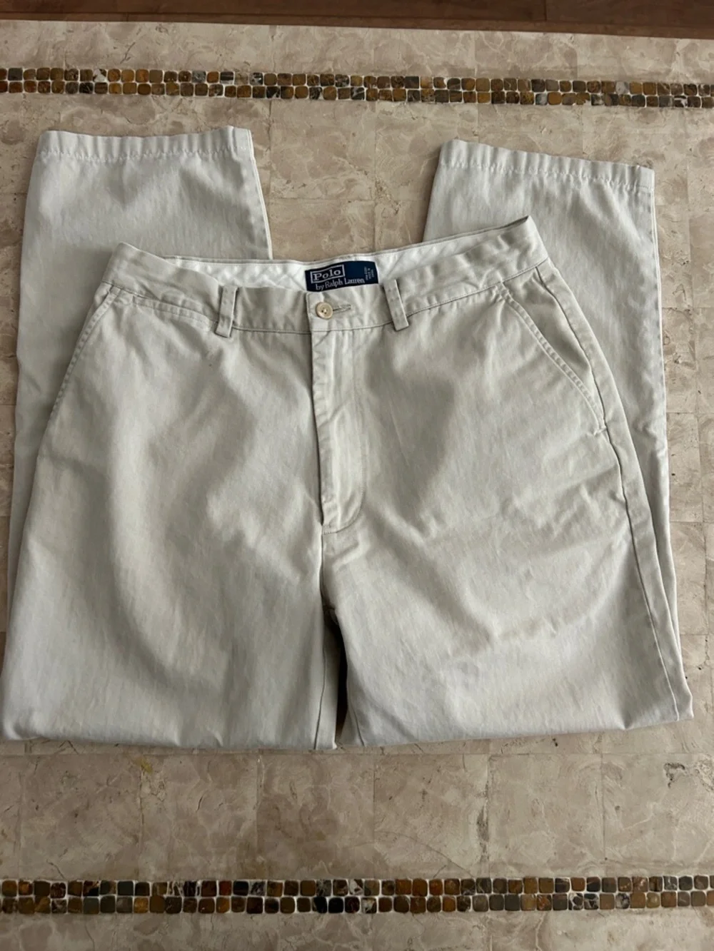 Polo Ralph Lauren Classic Chino Men’s‎ Classic Pants Size 32x30 but length is 27